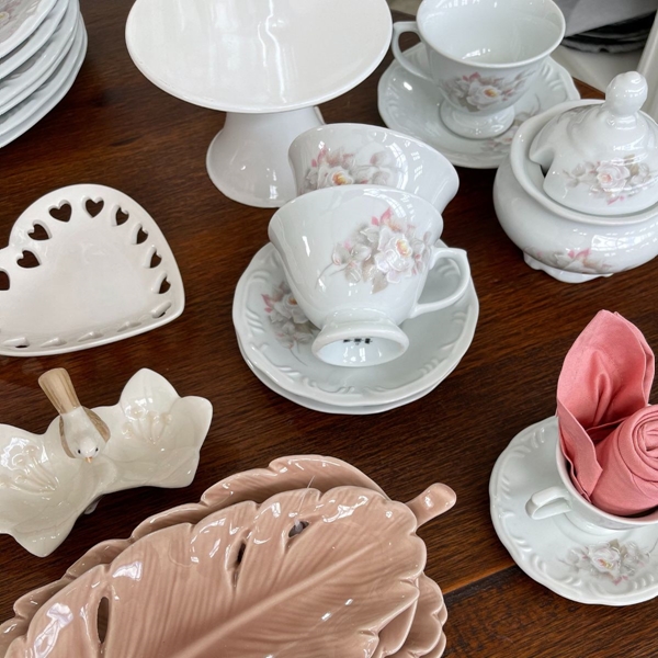 Aparelho De Jantar,chá E Café 98 Peças Em Porcelana Real