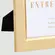 Porta-Retrato de Madeira Dourado com Textura