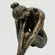 Escultura Resinada Pequena Mulher Sentada
