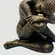 Escultura Resinada Grande Mulher Sentada