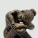 Escultura Resinada Grande Mulher Sentada
